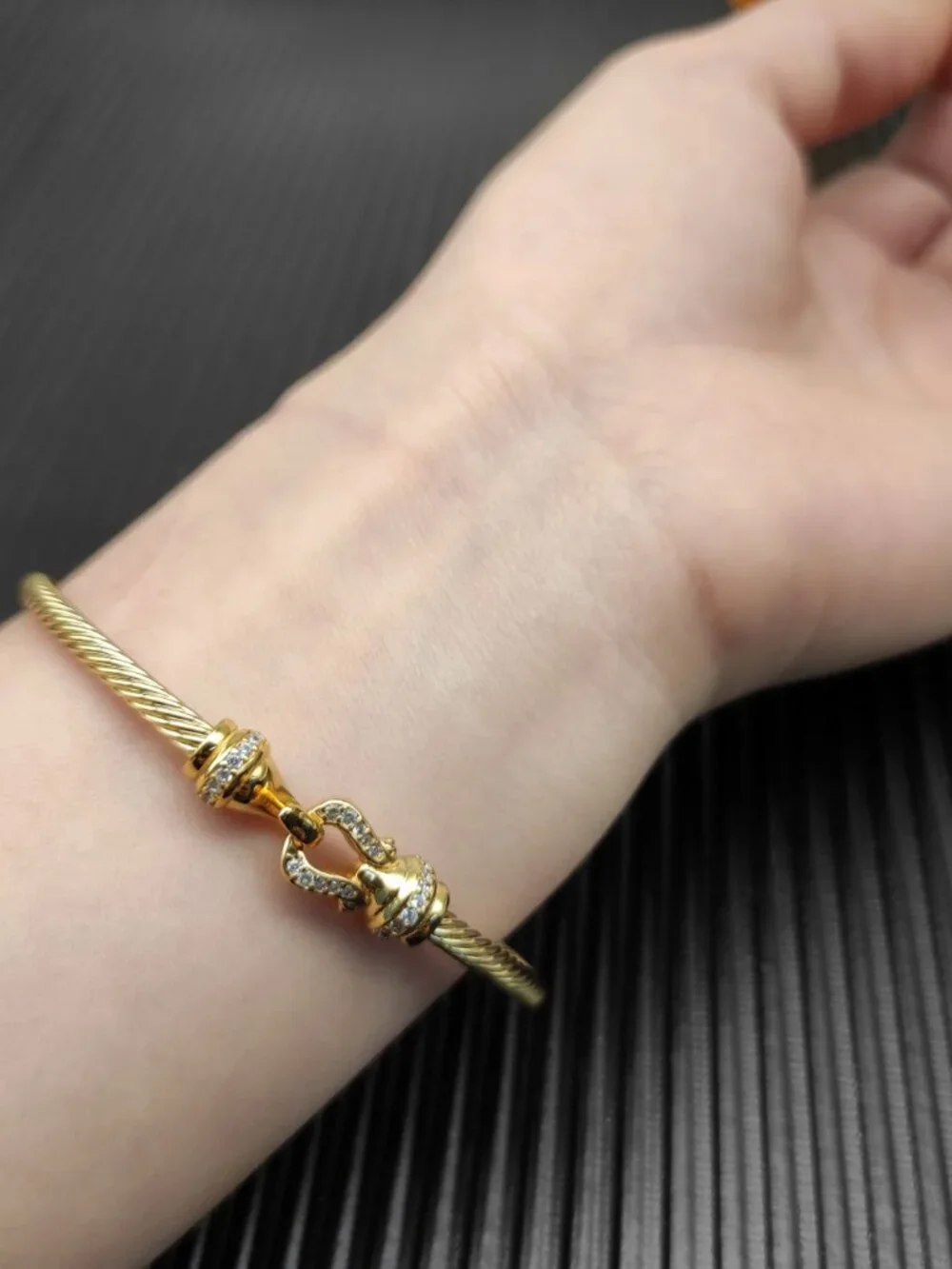 😙David Yurman😙 3mm Bracelet with diamond hook head